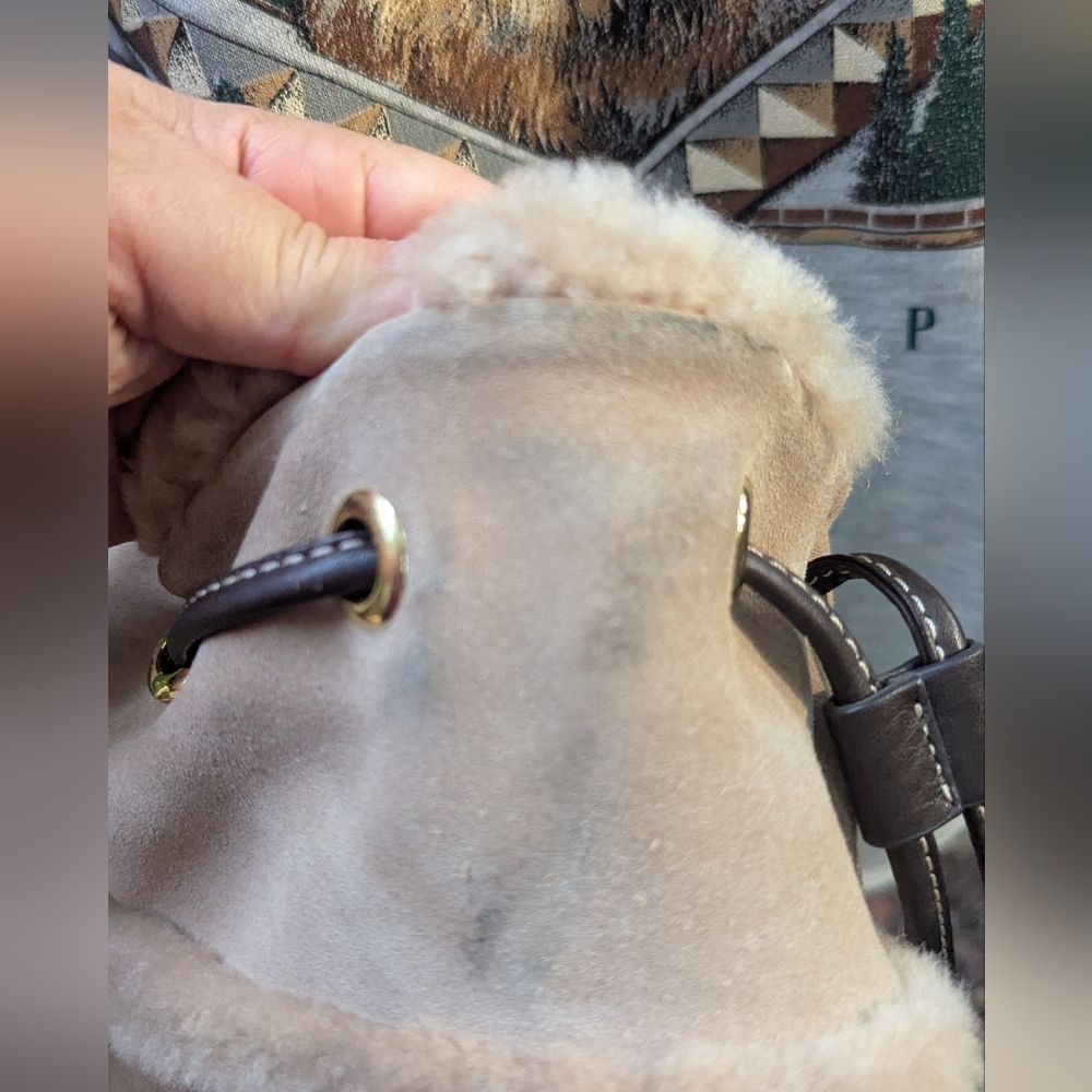 Ugg Quinn Tan Suede Sherpa Bucket Bag Purse - Picture 6 of 16